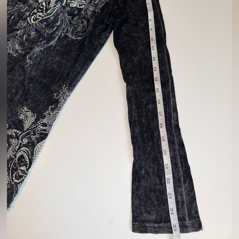 Vocal Women’s Long Sleeve Top Black Gray Fleur De Lis Embellished Made in USA - Picture 7 of 9